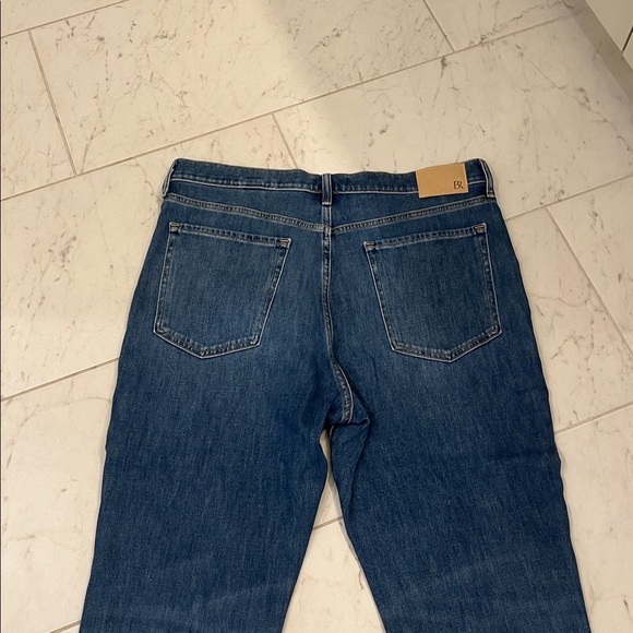 Madewell Straight Leg Jean - Picture 9 of 11